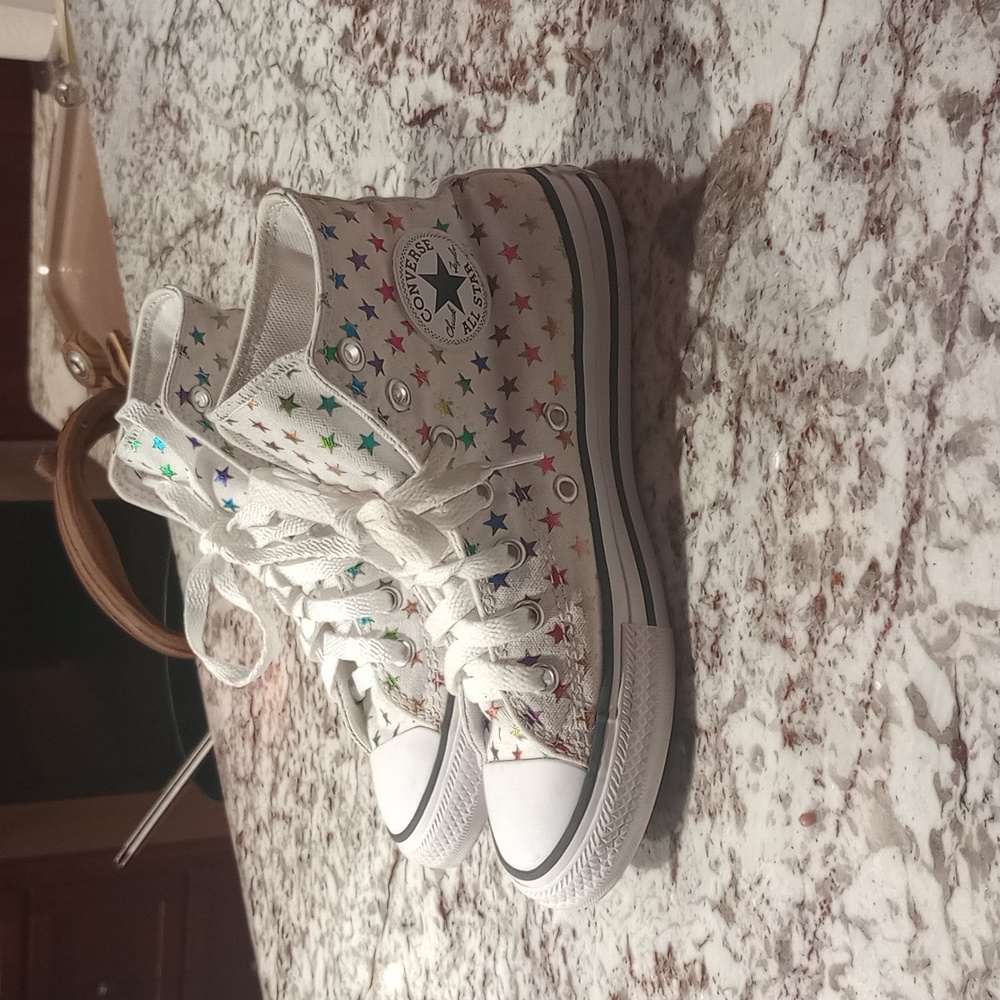 Converse hi tops
